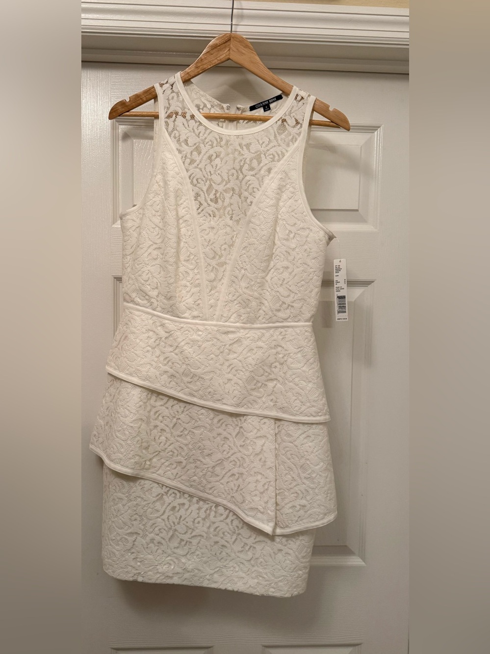 Gianni Bini White Lace Tiered Peplum Dress Sleeveless Size 8 NWT